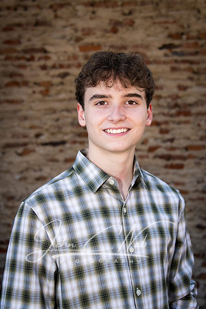 ZN'23SeniorPic-173